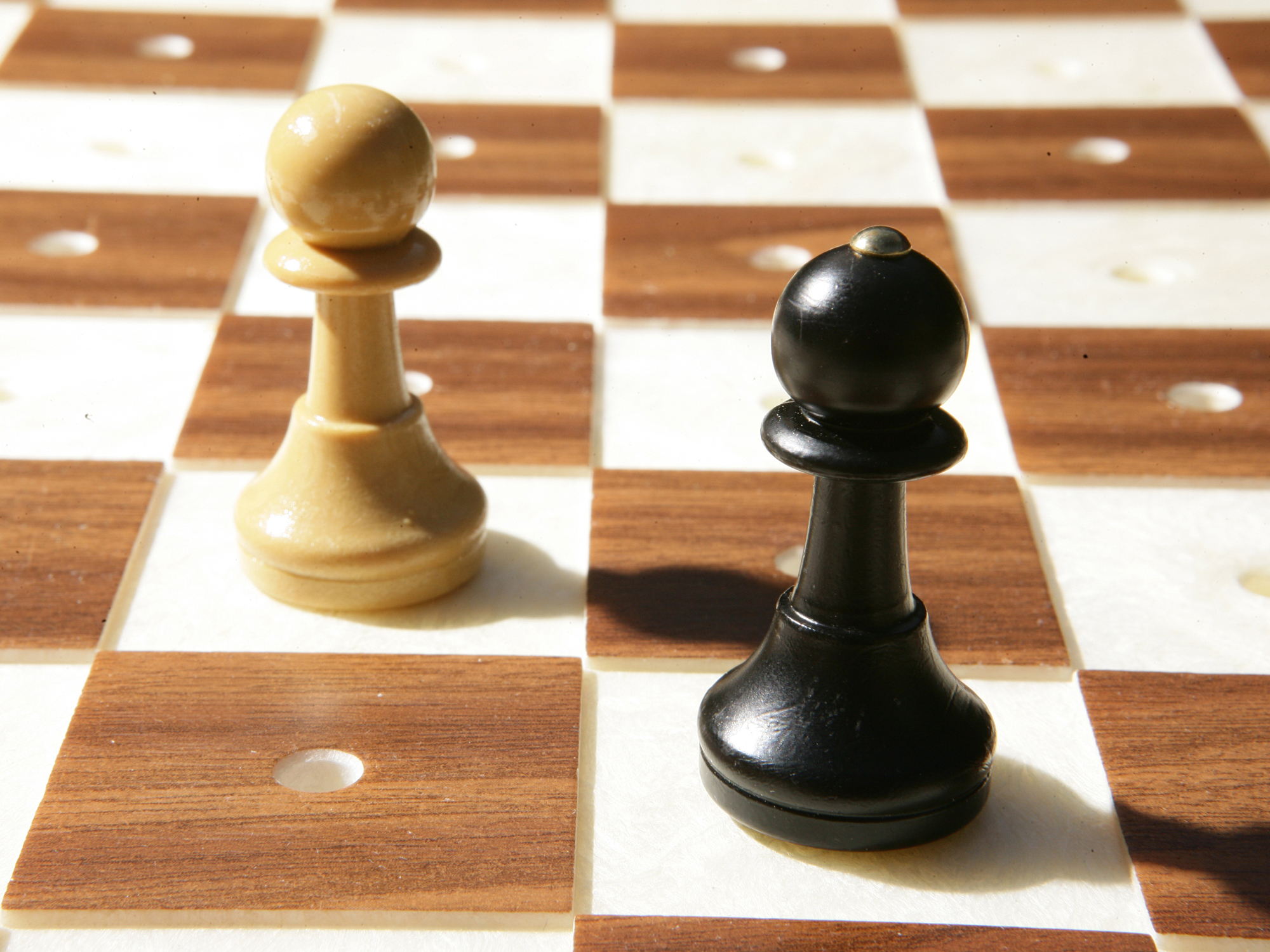 tablero-ajedrez-b.jpg