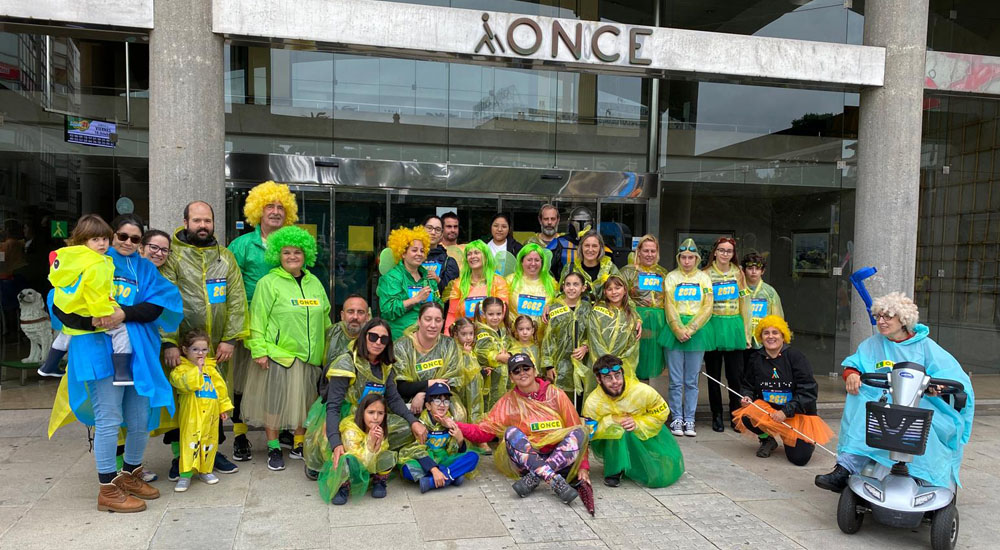 Foto de grupo de los participantes en la carrera ENKI