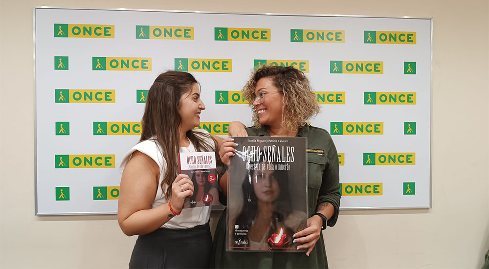 Foto de archivo Presentación en ONCE Santiago del libro ‘Ocho señales cuestión de vida o muerte’, de Noelia Míguez Vázquez y Patricia Calveiro Iglesias