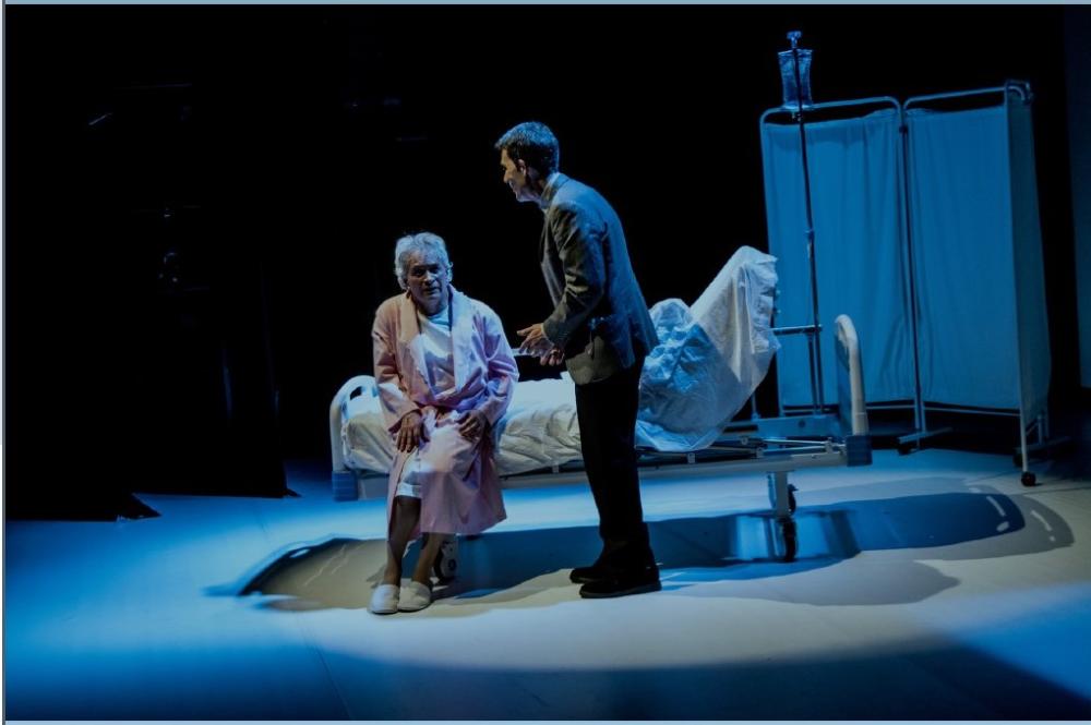 Una escena de la representación de Las flechas del ángel del olvido,  de Valacar