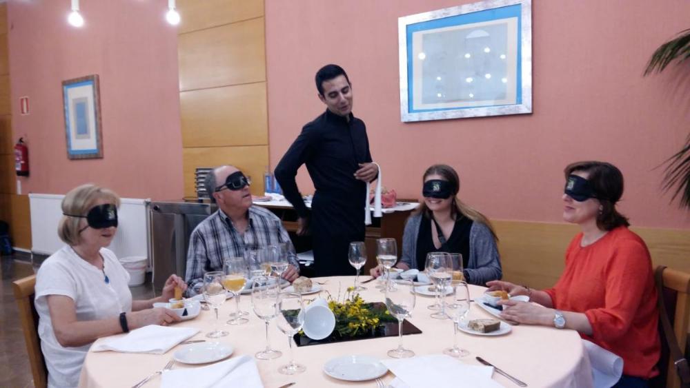  Un grupo de ONCE atendido polo alumnado de FP