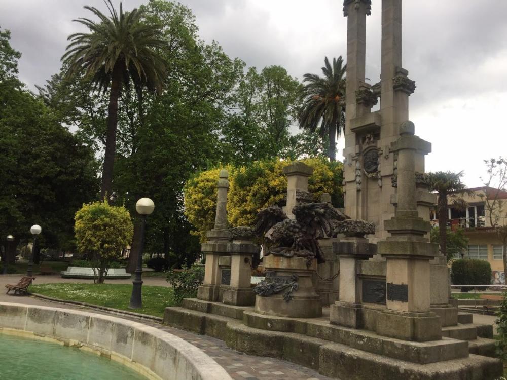 Fotografía del monumento a Concepción Arenal en los Jardines de Méndez Núñez d e A Coruña
