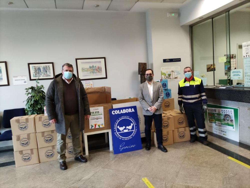 Imagen de la entrega de alimentos en Ourense