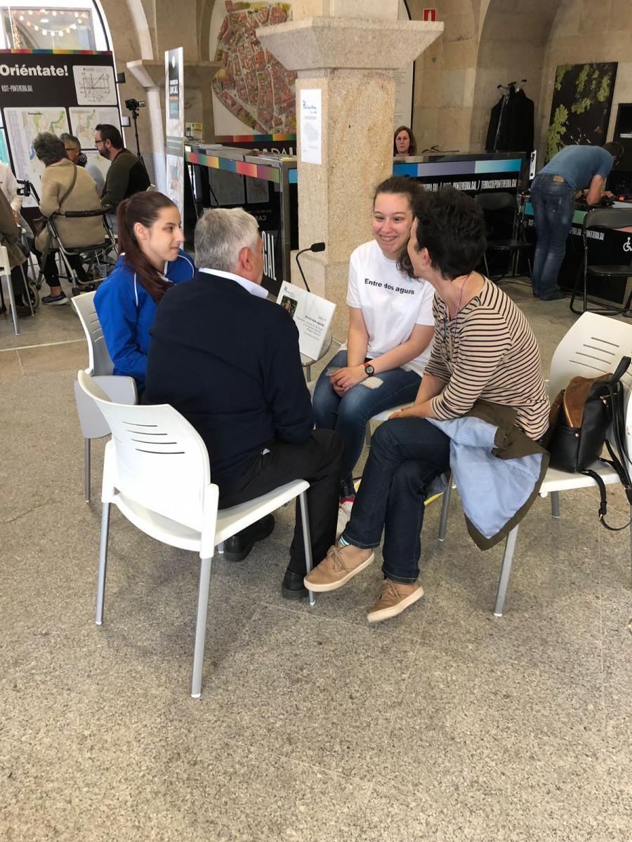 Escoitando a Iris Estévez
