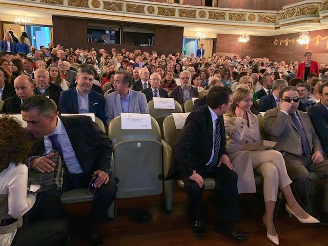 El teatro se llenó de público