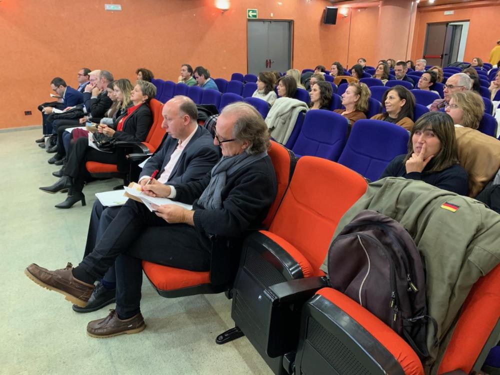 Vista parcial  de los asistentes a la II Jornada de Servicios Sociales 