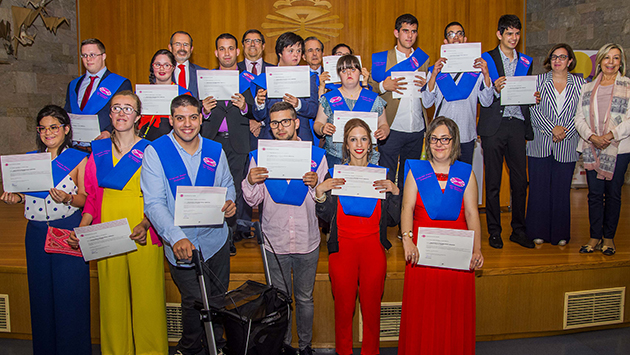 foto_alumnos_univ_coruna_ano_2019.jpg