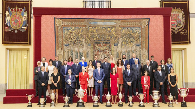 foto_de_familia_premios_nacionales_deporte.jpg