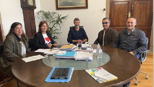 reunion_de_responsables_de_la_once_en_galicia_con_el_alcalde_de_vilagarcia_de_arousa_web.jpg