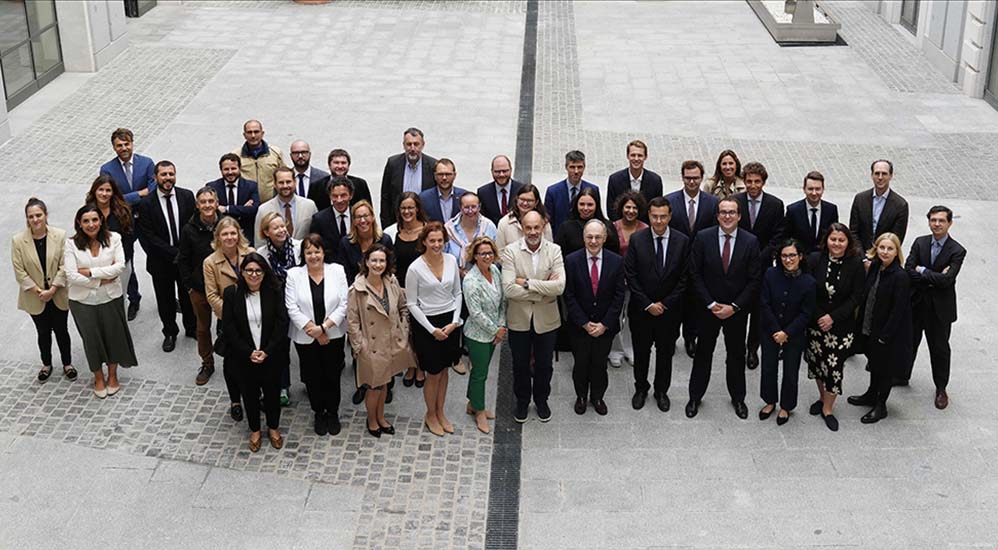 Foto de familia de las personas participantes en el taller sobre la participación electoral de personas con discapacidad
