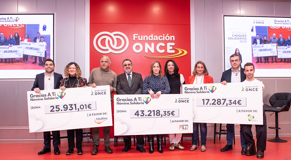 Foto de familia premiados y embajadores