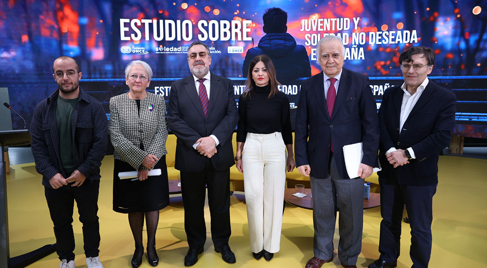 Foto de familia de la presentación del estudio