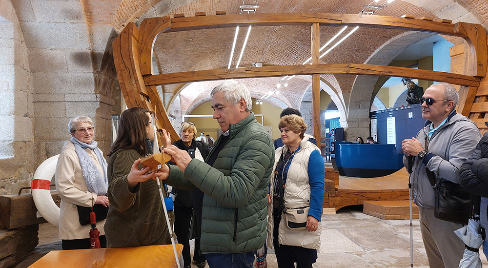 un momento de la visita al museo