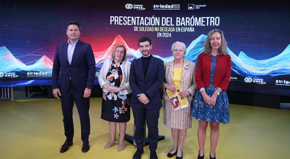 Foto de familia de la presentación del estudio