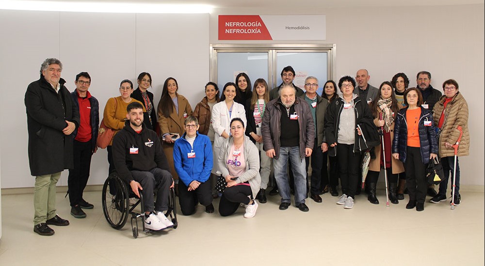 Foto de familia de los participantes en el Consejo de Pacientes del hospital Rivera Povisa